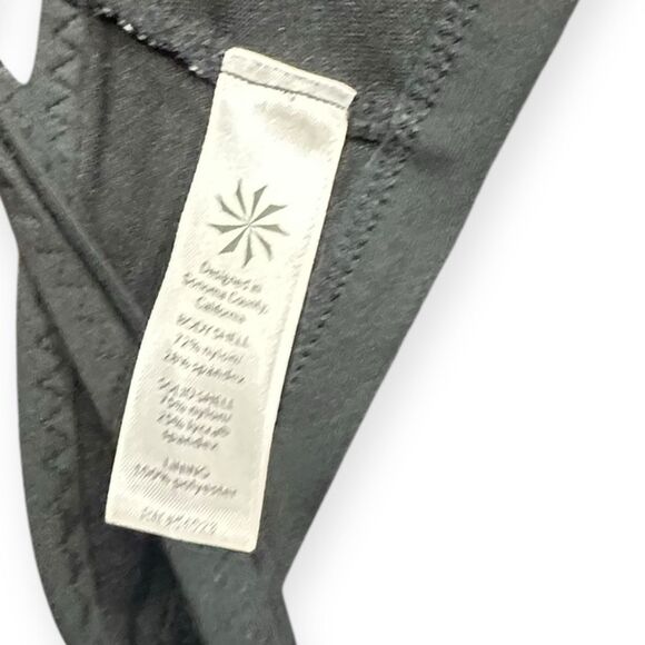 ATHLETA Women’s Black Gray Stripe Veracruz Swim Top Size Medium Style #228445 - Picture 5 of 7